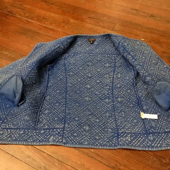 Quilted Lucky 🍀 Quarter Sleeved Coat - Picture 7 of 8